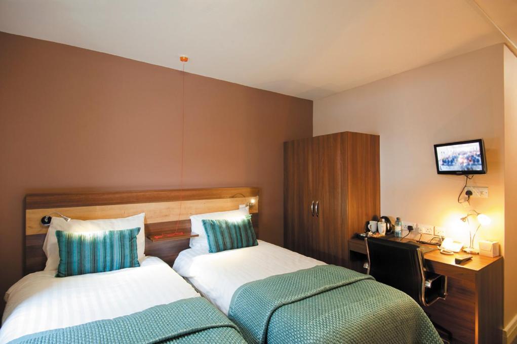 The Cedars Hotel Wokingham Rum bild