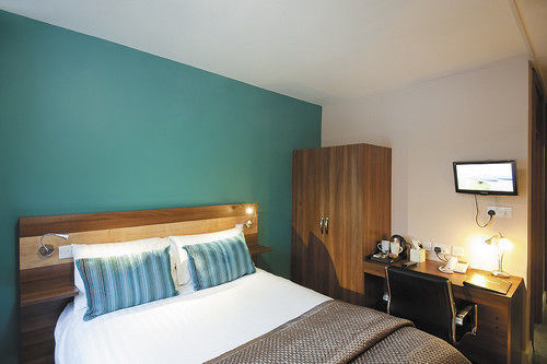 The Cedars Hotel Wokingham Exteriör bild